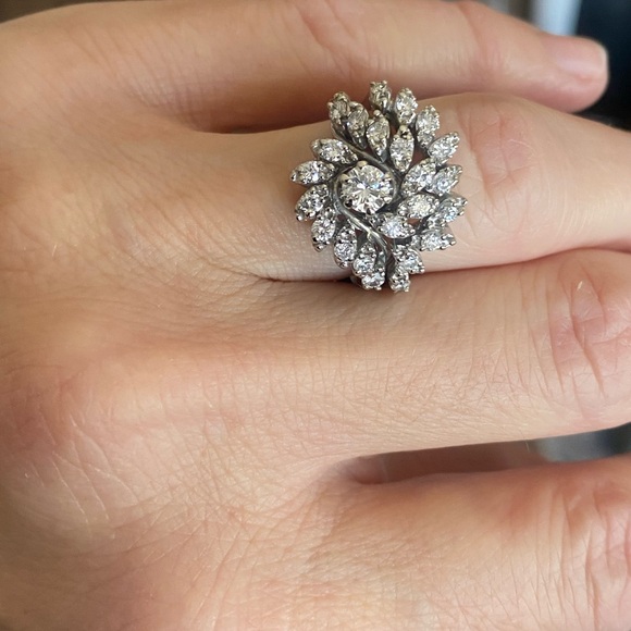 14K White Gold Ring 7.5g 1/3 ct. Center Stone 69 points side stones 1 ct total - Picture 7 of 9